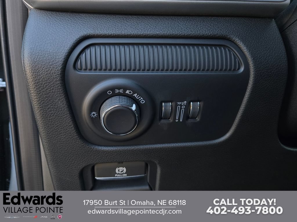 New 2026 Jeep Grand Wagoneer Limited AWD/4WD image 11