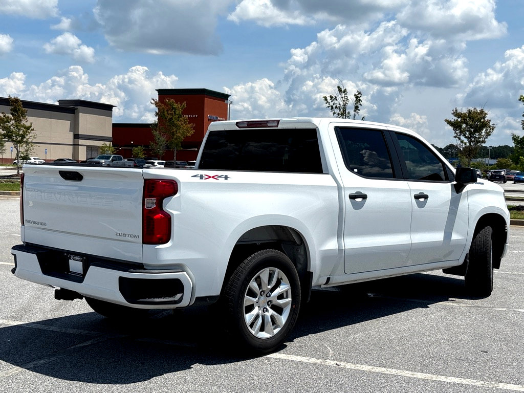 New 2024 Chevrolet Silverado 1500 Custom AWD/4WD image 18
