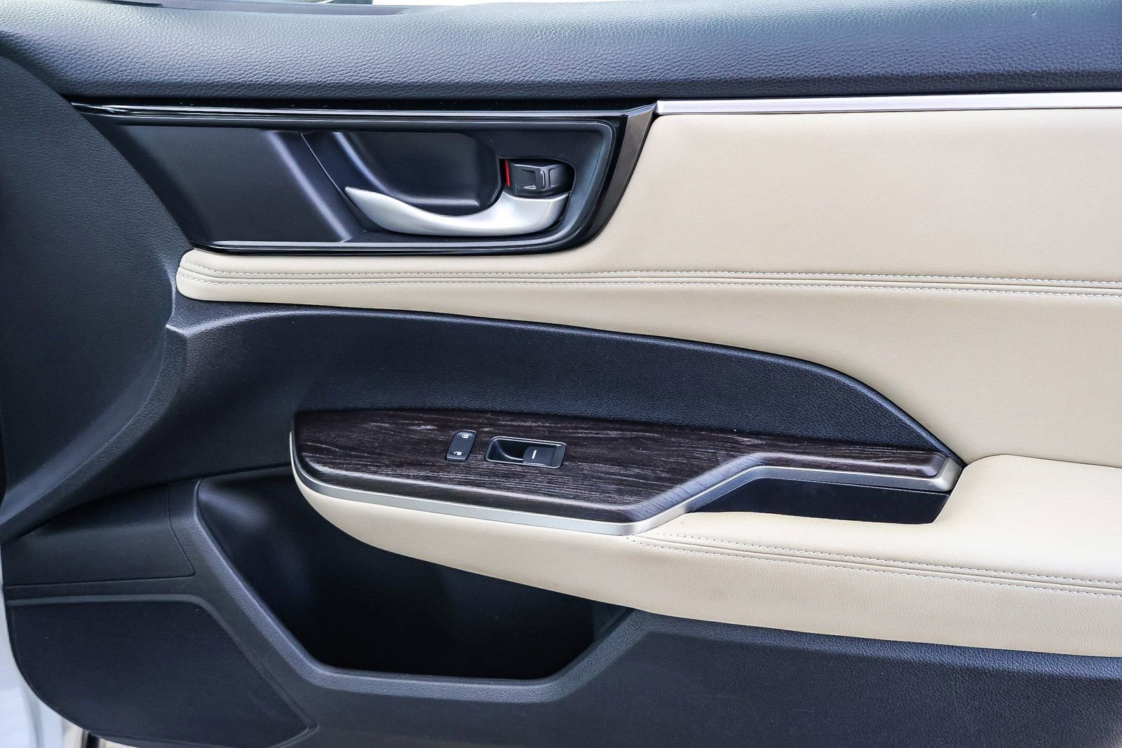 Used 2018 Honda Clarity Plug-In Hybrid image 22