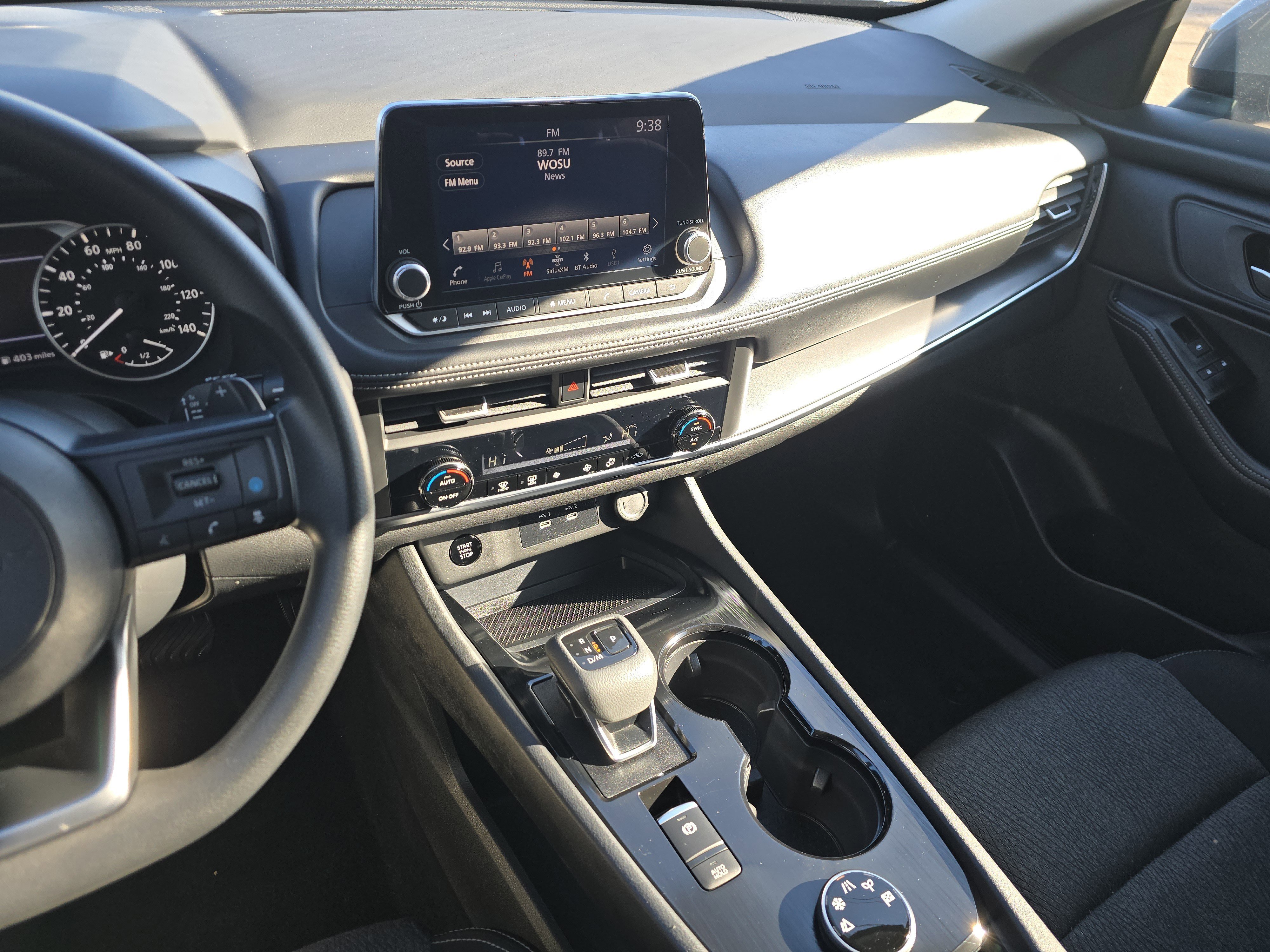 Used 2024 Nissan Rogue SV image 23