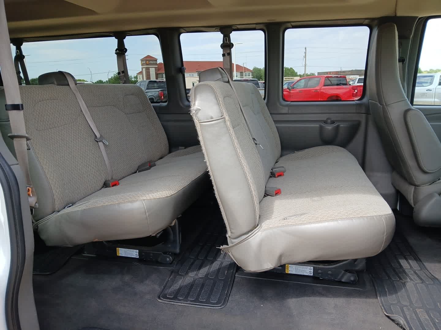 Used 2025 Chevrolet Express 3500 LS RWD image 48
