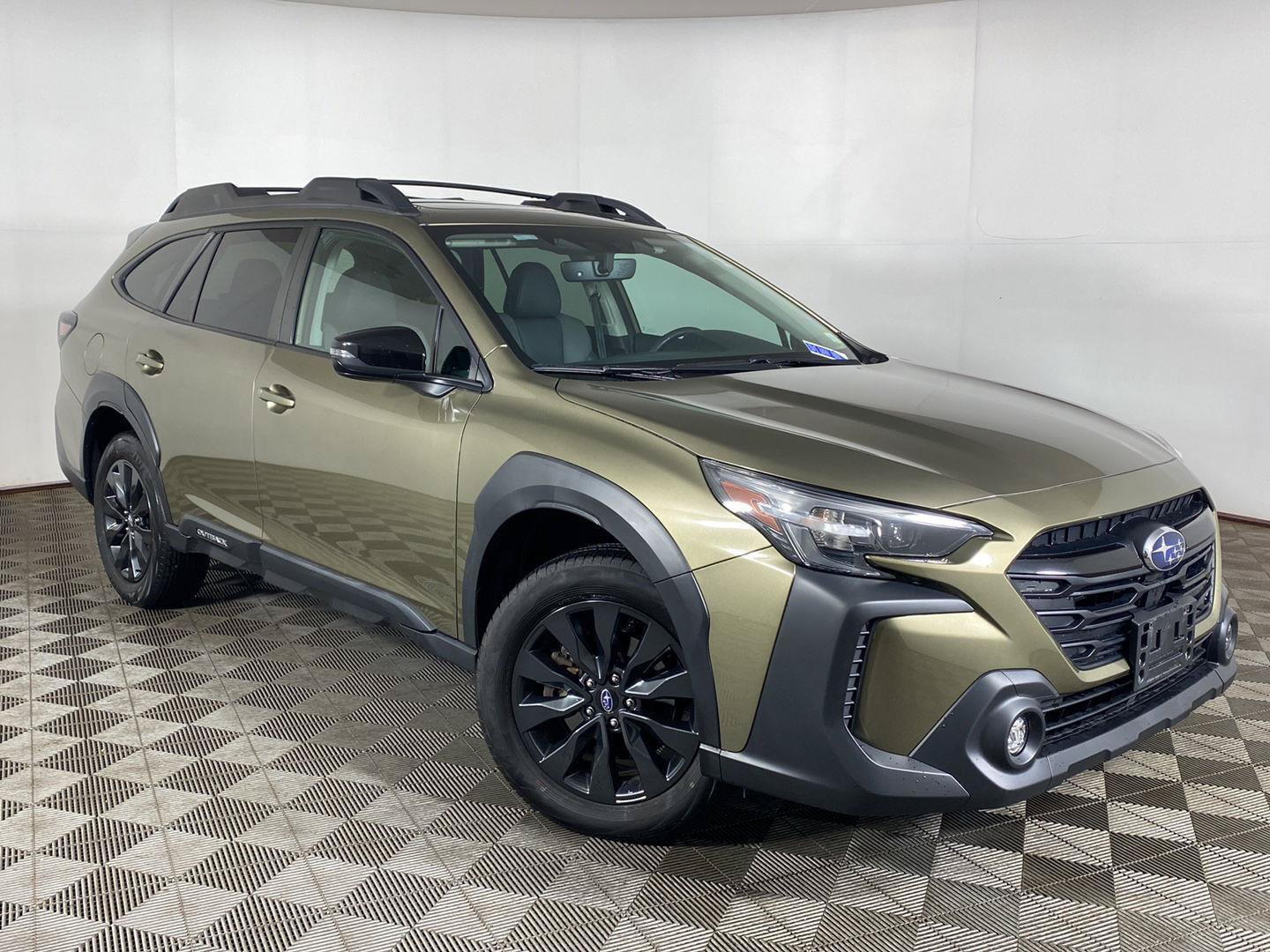 Certified 2024 Subaru Outback Onyx Edition AWD/4WD image 1
