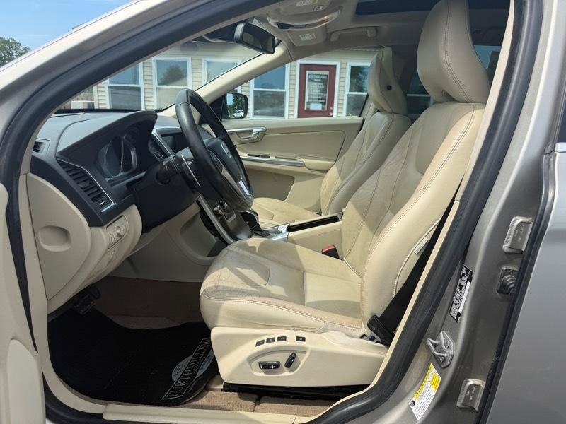 Used 2015 Volvo XC60 T6 Premier Plus AWD/4WD image 3