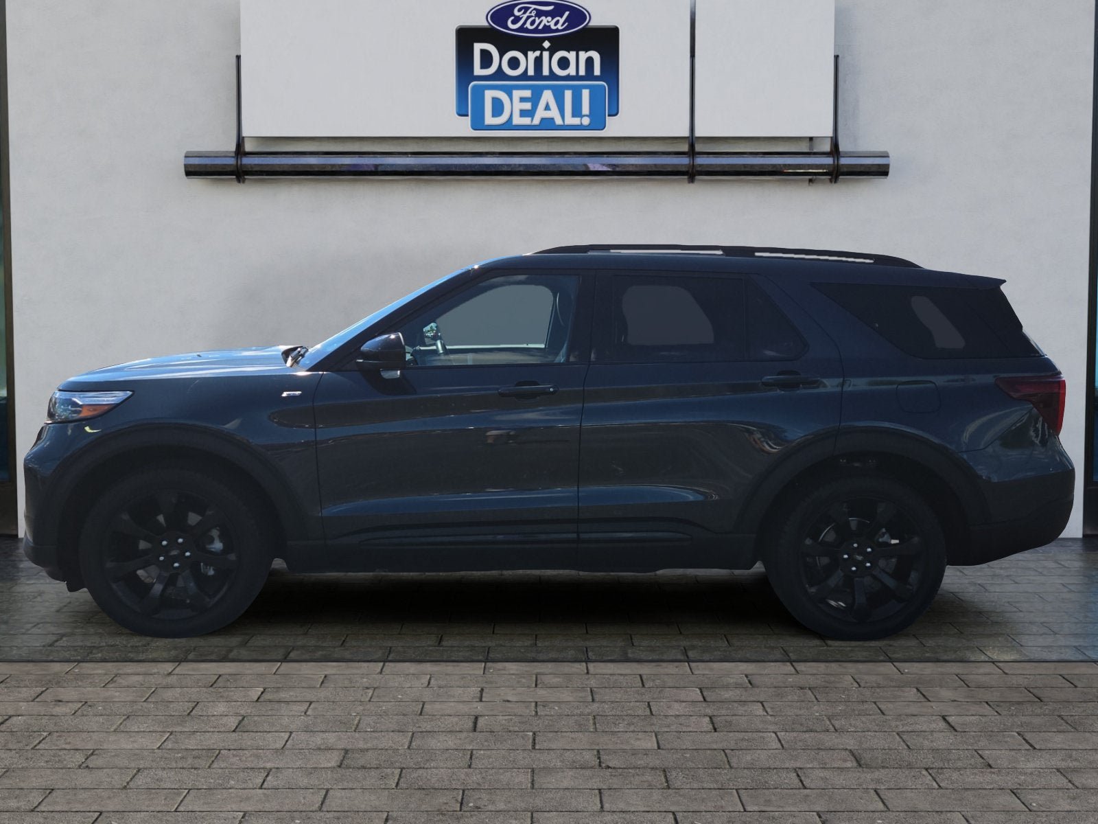 Used 2024 Ford Explorer ST-Line w/ Class IV Trailer Tow Package AWD/4WD image 6