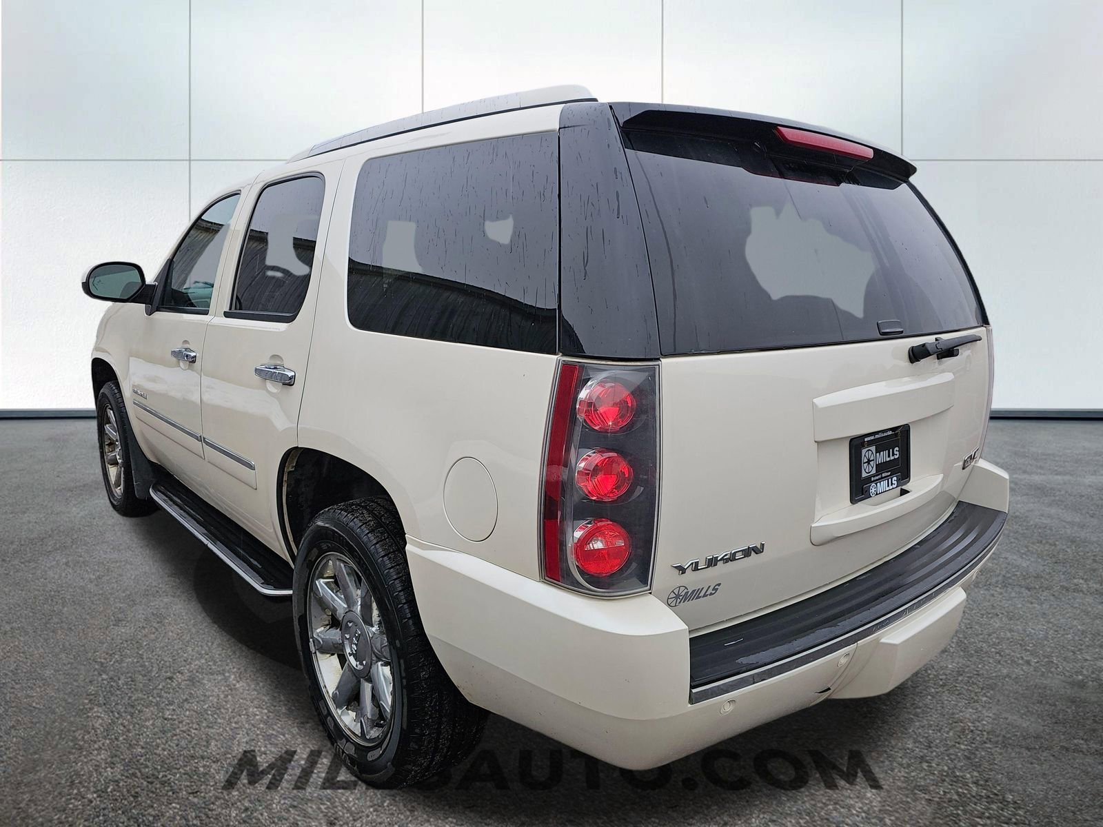 Used 2013 GMC Yukon Denali image 7