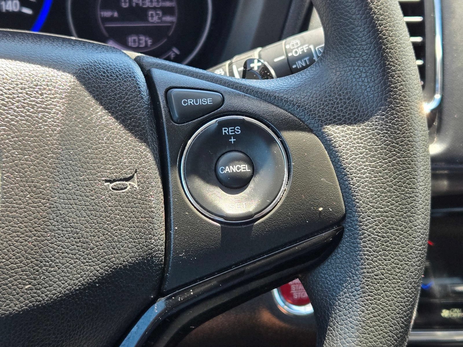 Used 2018 Honda HR-V EX image 31