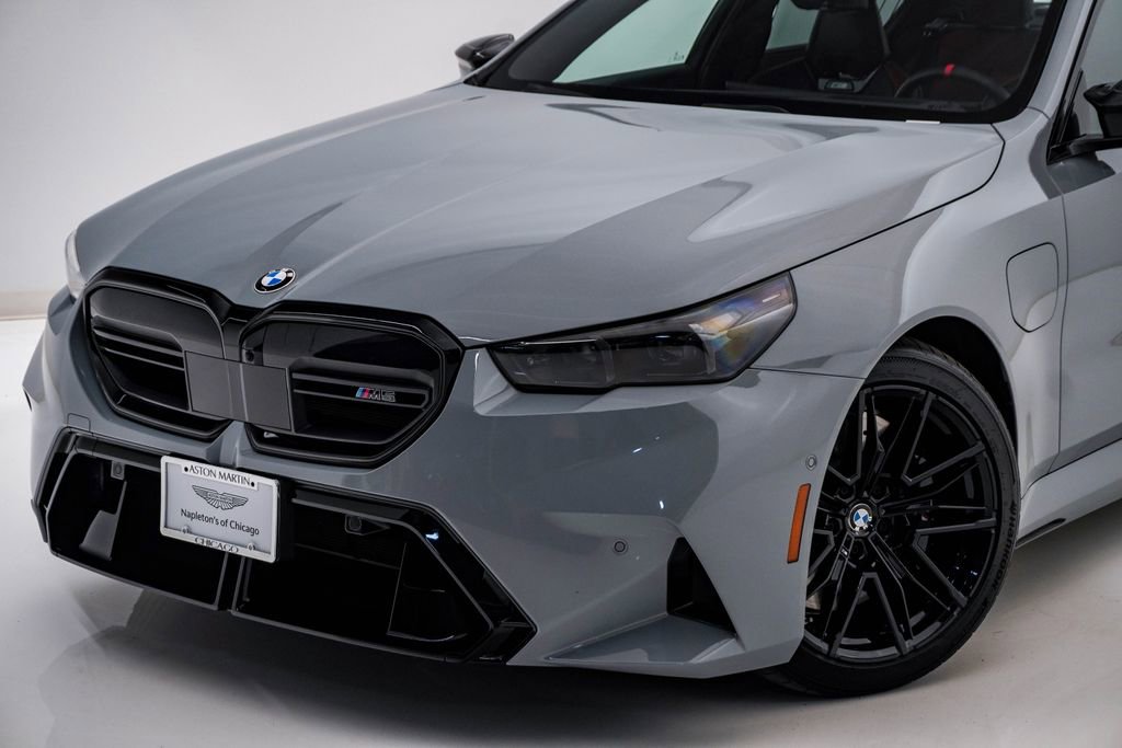 Used 2025 BMW M5 AWD/4WD image 4