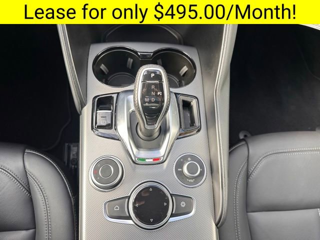 Used 2025 Alfa Romeo Giulia AWD w/ Driving Assist Package image 17
