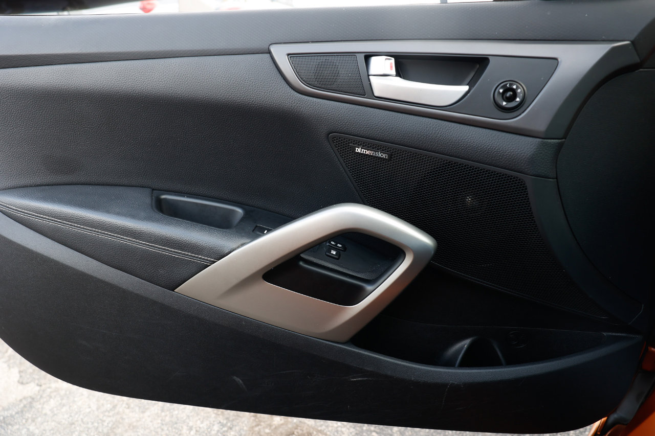 Used 2015 Hyundai Veloster Turbo image 40