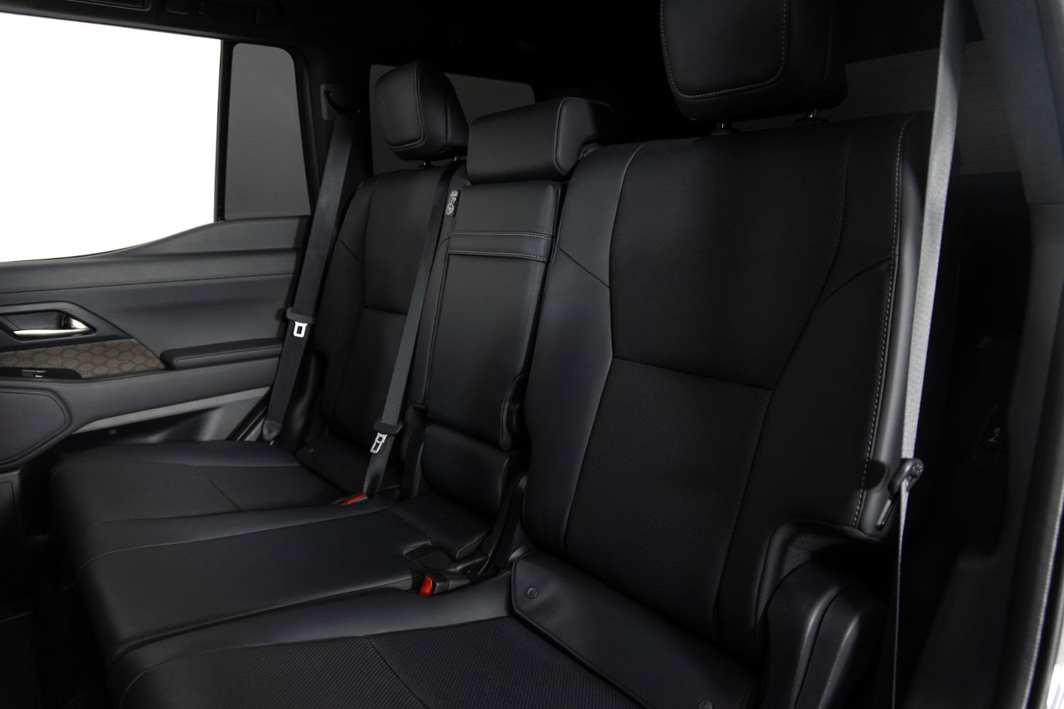 Used 2024 Lexus GX 550 w/ Accessory Package (2T) image 18