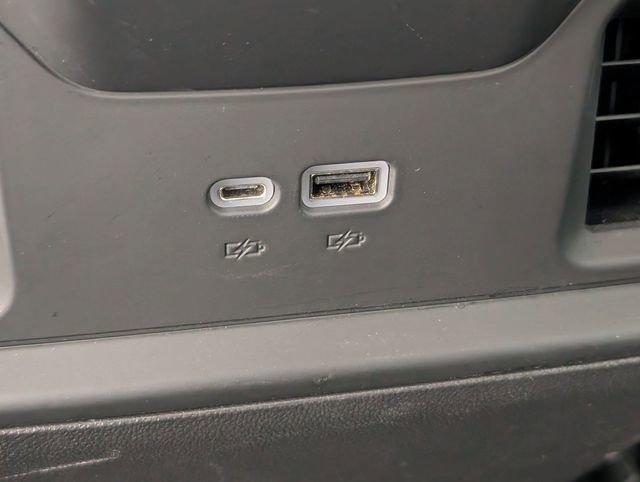 Used 2022 Chevrolet Silverado 1500 LT Trail Boss w/ LT Trail Boss Premium Package image 27