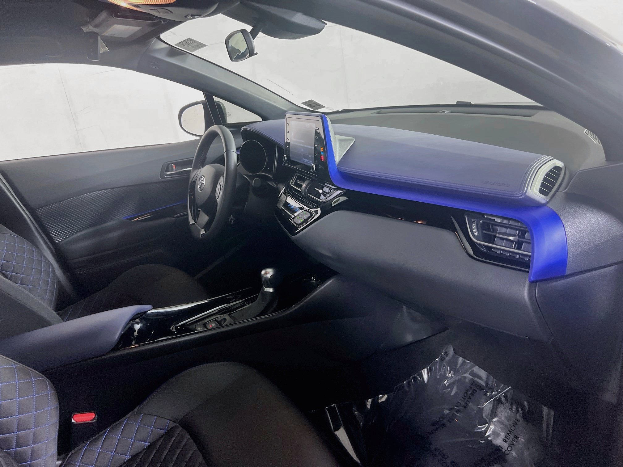 Used 2021 Toyota C-HR XLE FWD image 26