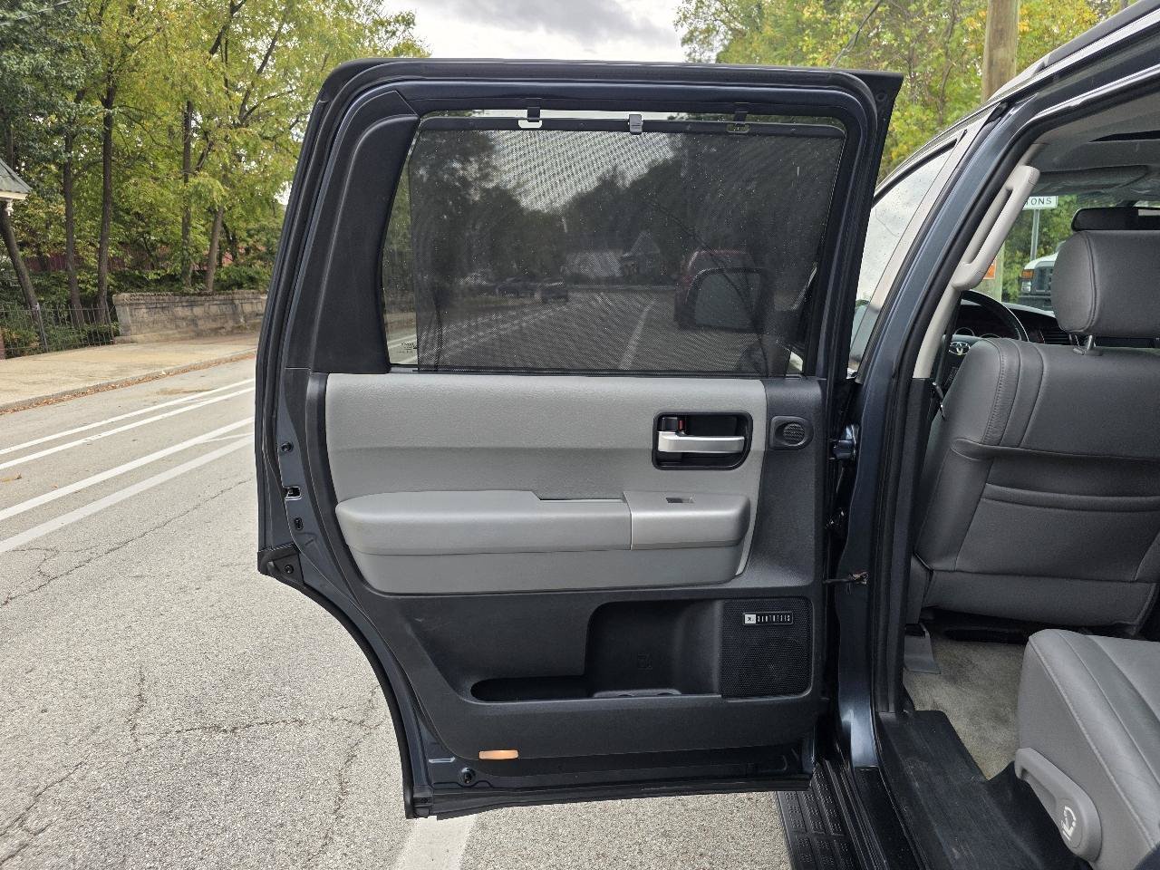 Used 2008 Toyota Sequoia Limited AWD/4WD image 33