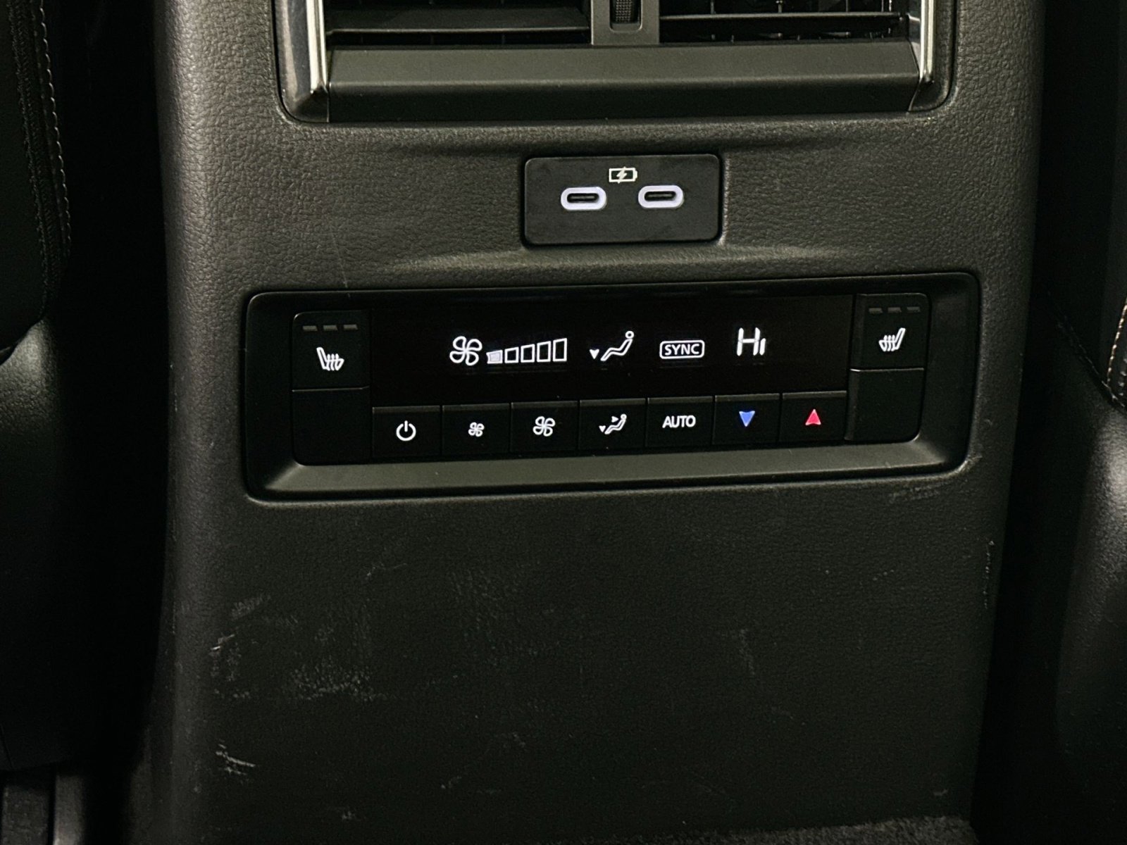 Used 2024 MAZDA CX-90 Plug-In Hybrid w/ Premium Plus image 37