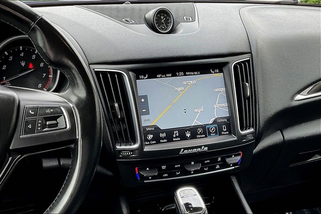 Used 2019 Maserati Levante image 9