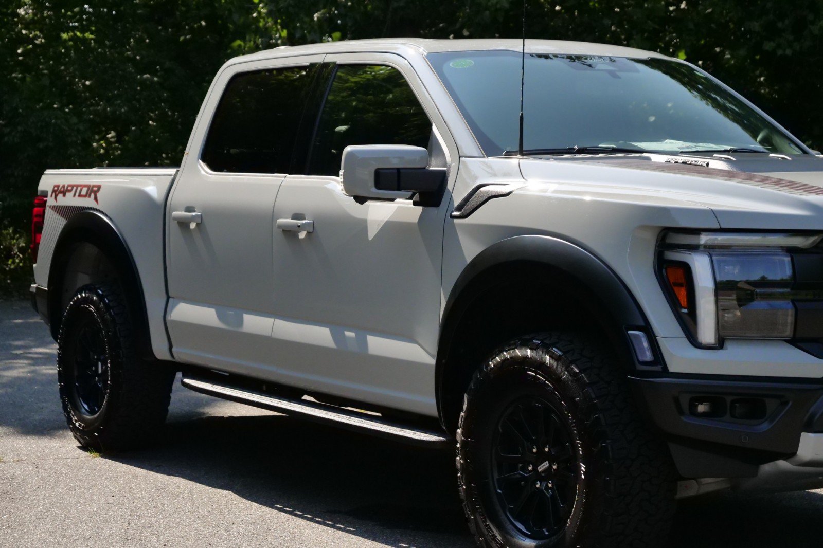 Used 2026 Ford F150 Raptor AWD/4WD image 46