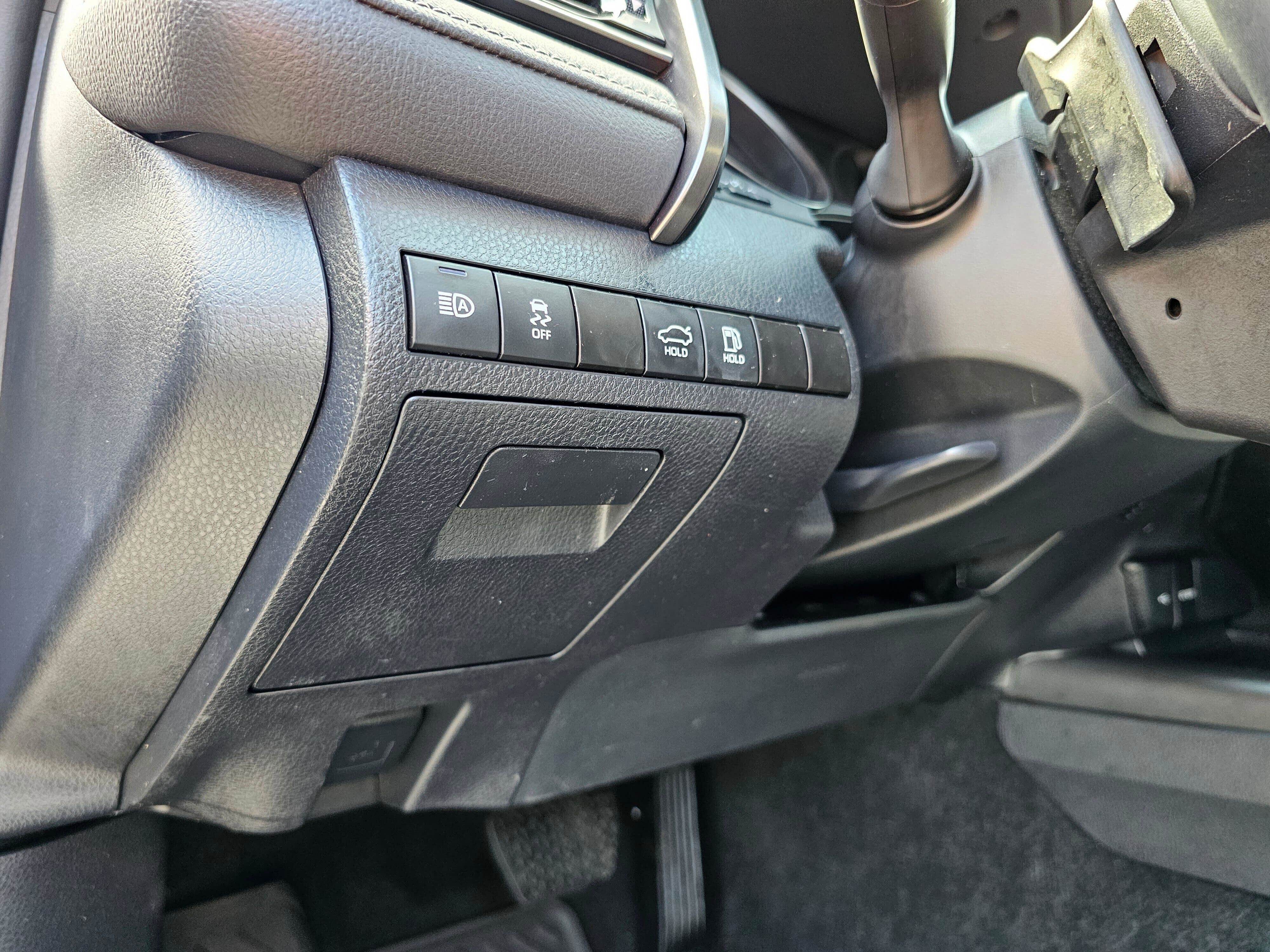 Used 2024 Toyota Camry SE w/ Convenience Package FWD image 21