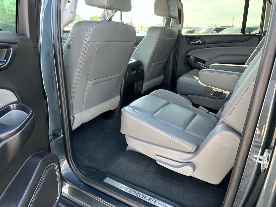 Used 2019 Chevrolet Suburban LT image 30