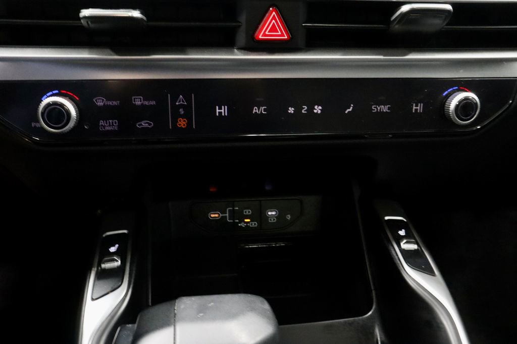 Used 2025 Kia Sorento S w/ Panoramic Sunroof Package image 34