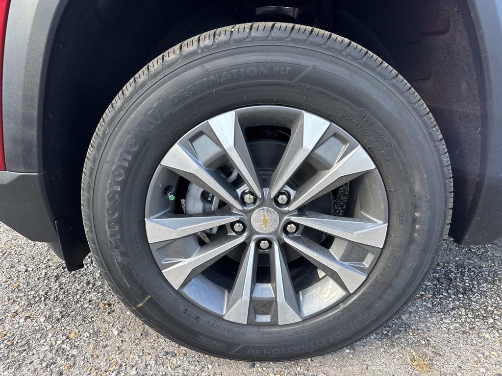 New 2026 Chevrolet Equinox LT image 4