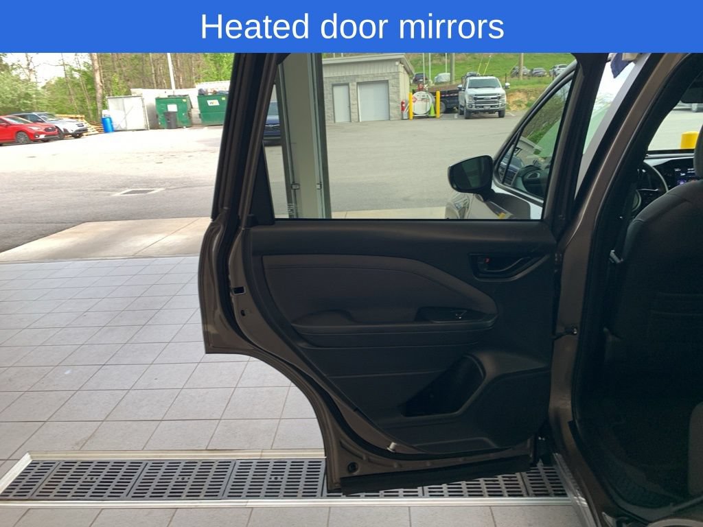 Certified 2025 Subaru Forester Premium AWD/4WD image 14