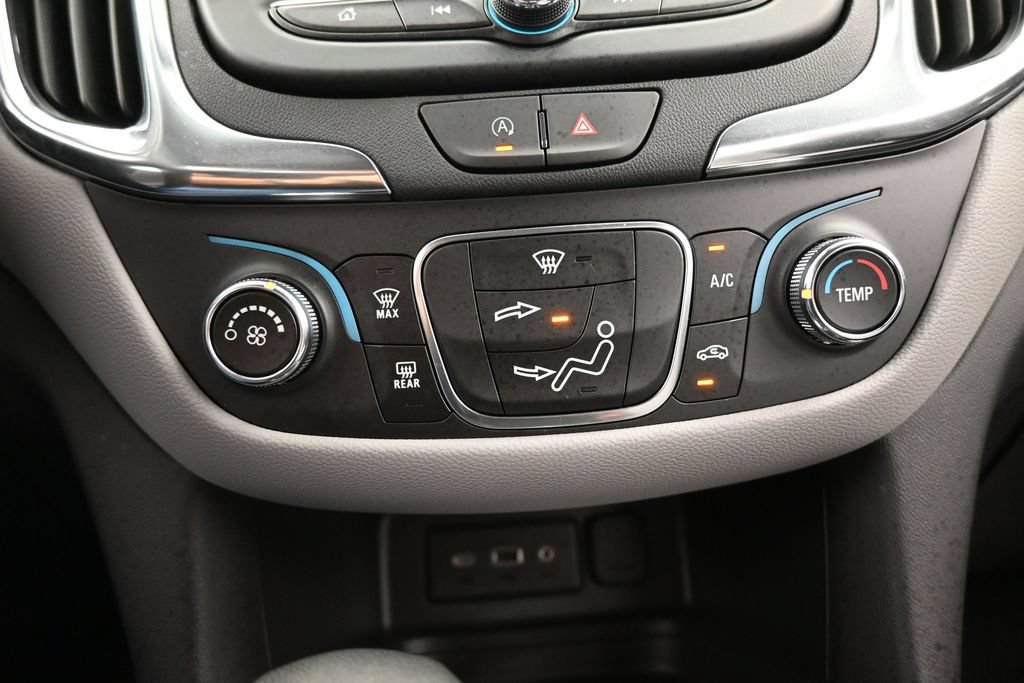 Used 2023 Chevrolet Equinox LS FWD image 26