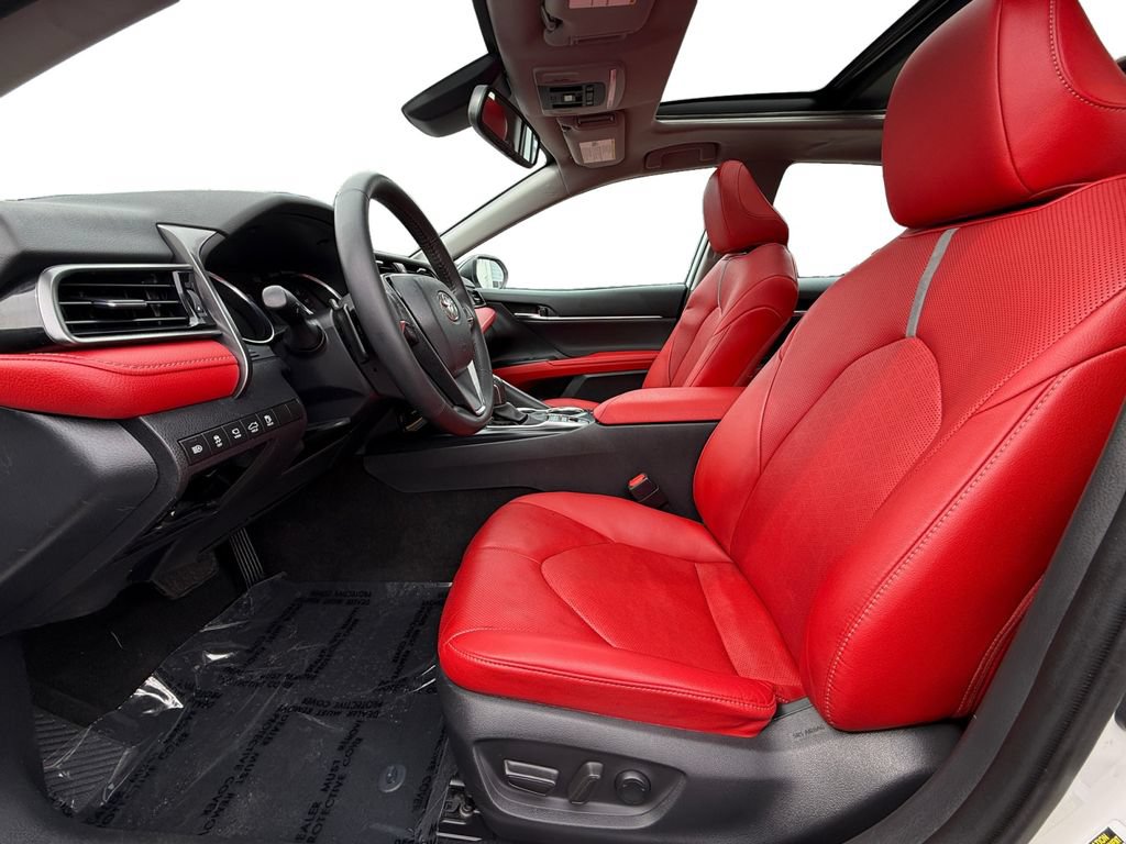 Used 2020 Toyota Camry XSE w/ Driver Assist Package FWD image 9