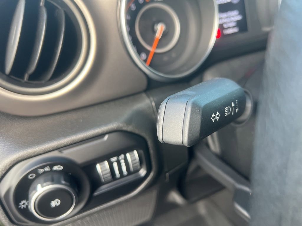 Certified 2020 Jeep Wrangler Sport AWD/4WD image 32
