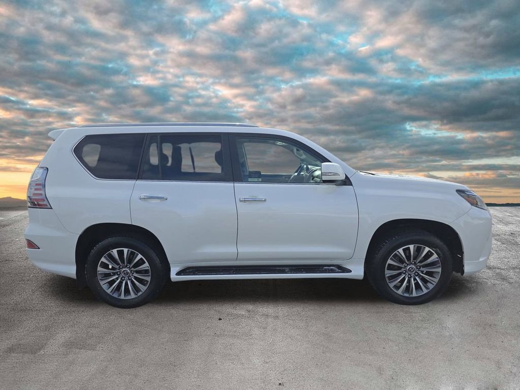 Certified 2020 Lexus GX 460 Luxury w/ Accessory Package image 9