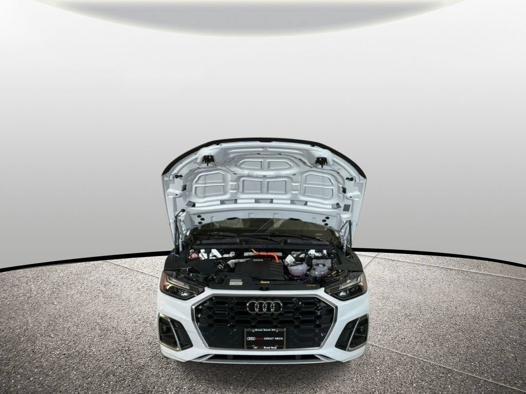 Used 2023 Audi Q5 e Premium w/ Convenience Package AWD/4WD image 14