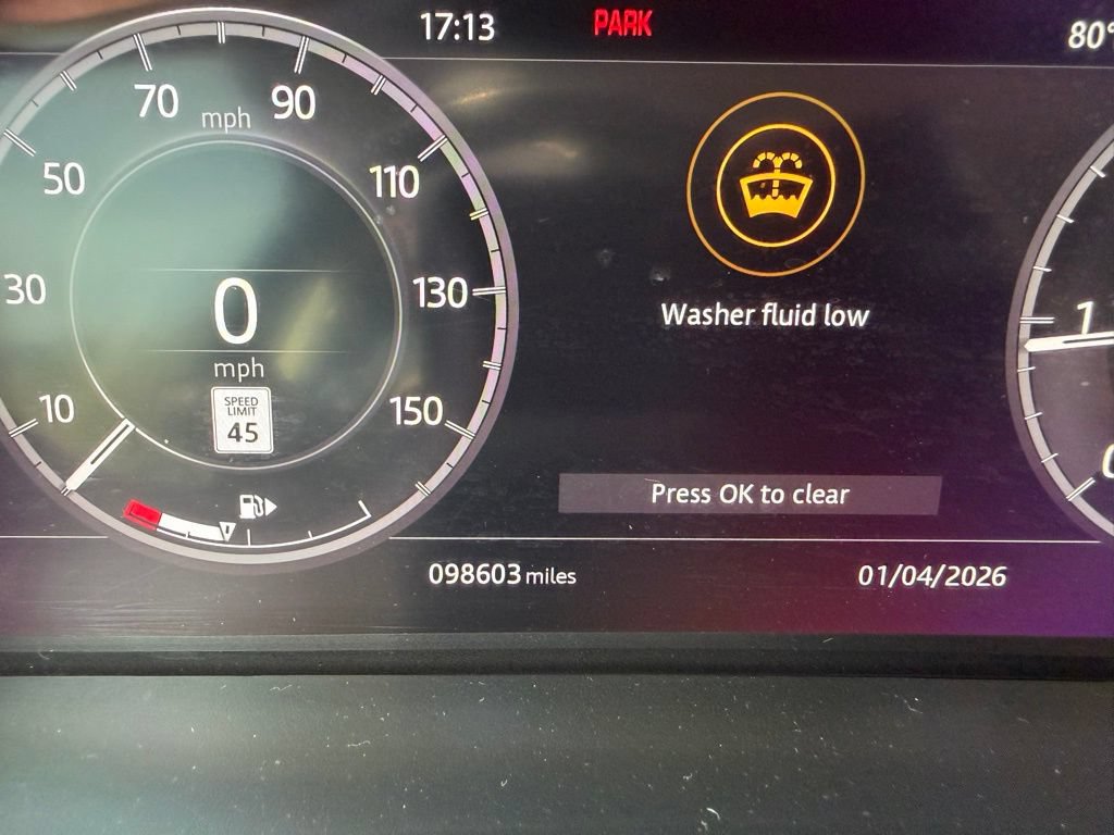 Used 2018 Land Rover Discovery HSE AWD/4WD image 32