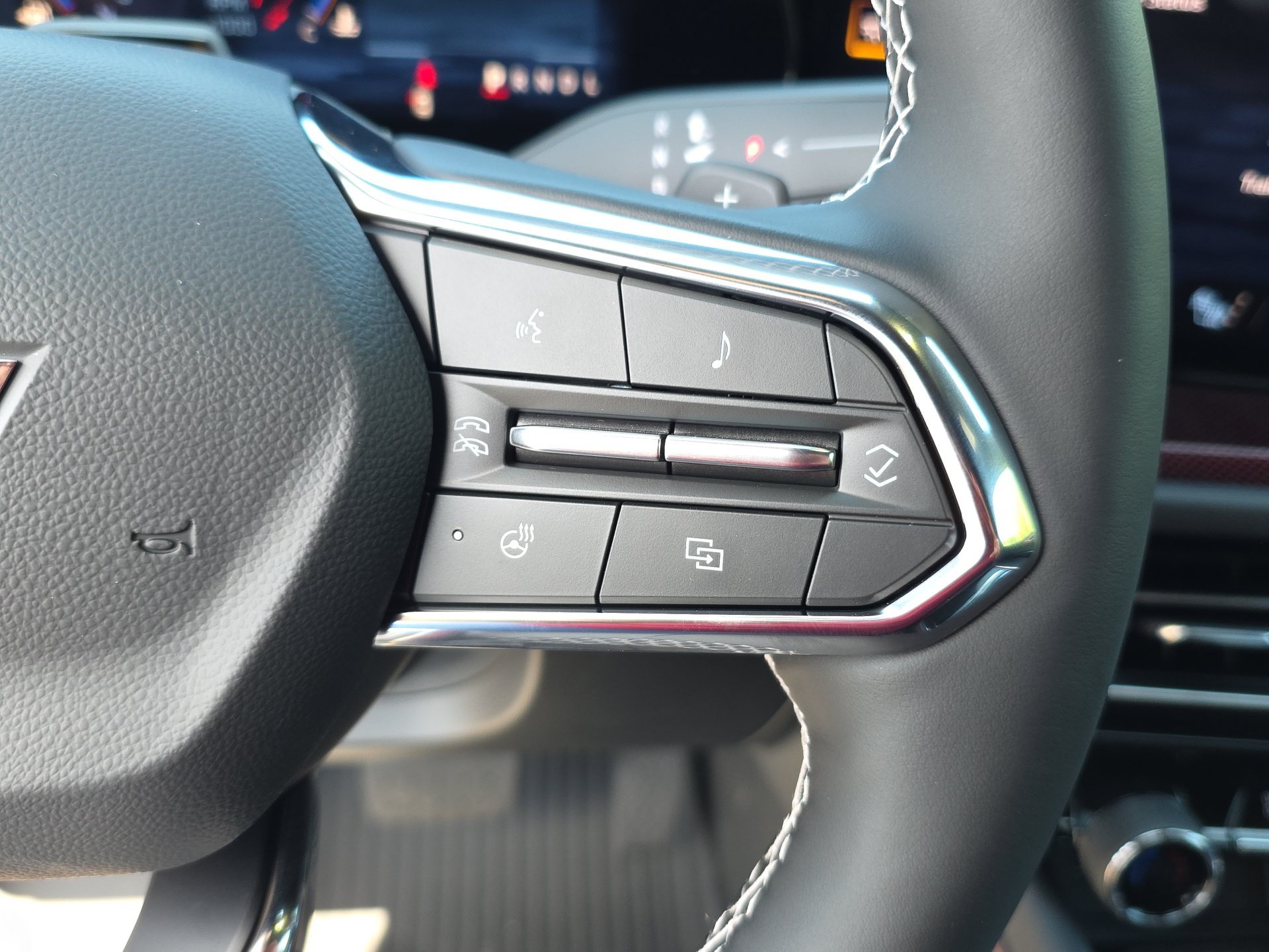 New 2026 Chevrolet Traverse Z71 w/ Enhanced Driving Package AWD/4WD image 19