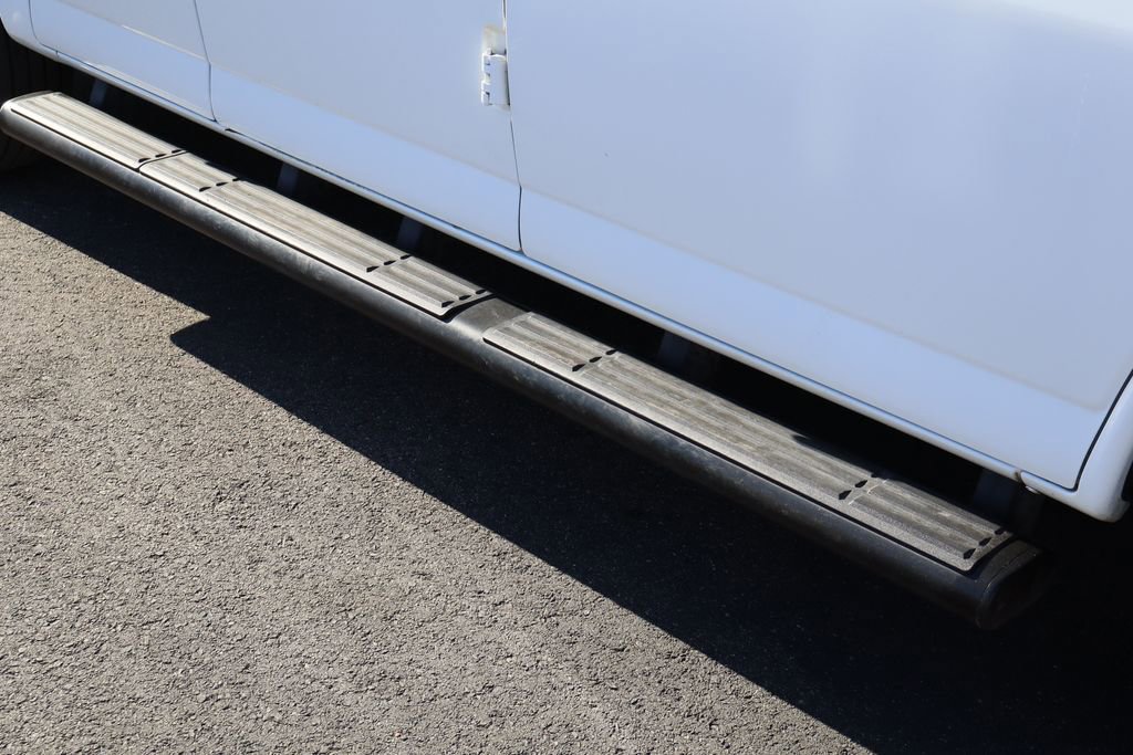 Used 2022 GMC Savana 3500 LS w/ Chrome Appearance Package image 10