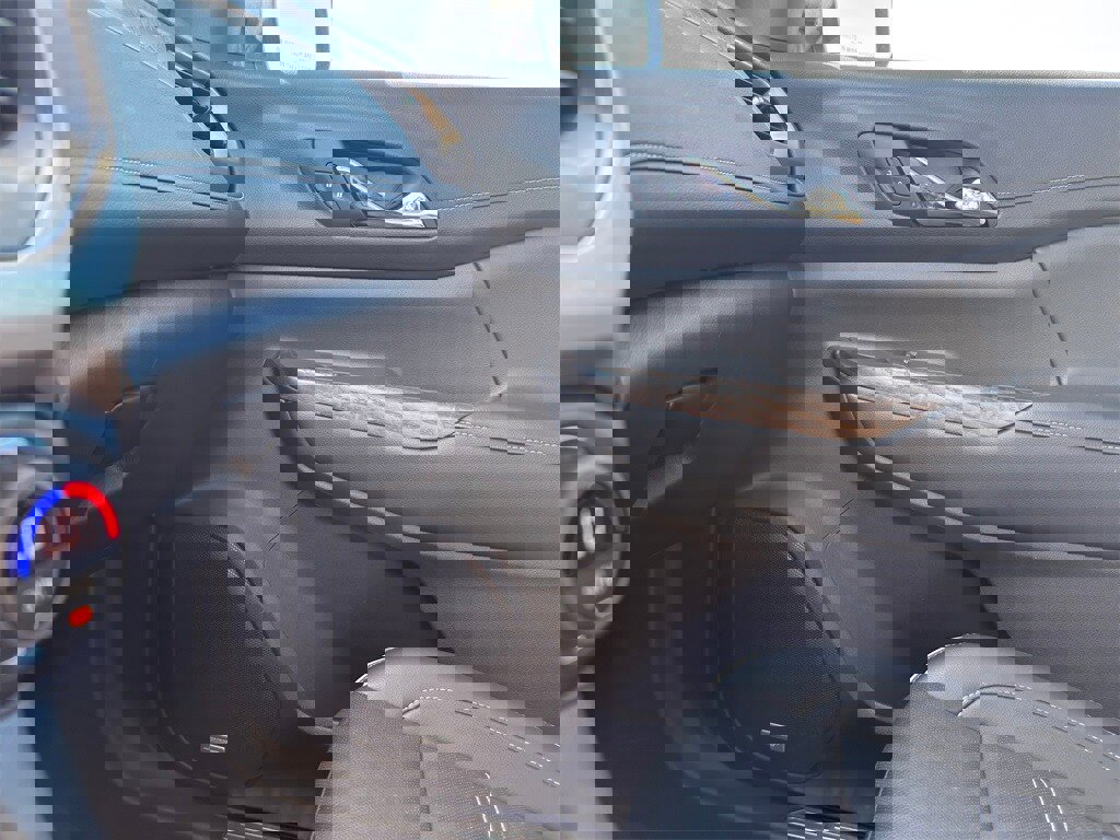 Used 2023 GMC Acadia Denali w/ Denali Ultimate Package image 21