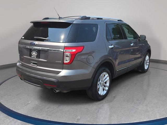 Used 2014 Ford Explorer XLT w/ Equipment Group 202A AWD/4WD image 6