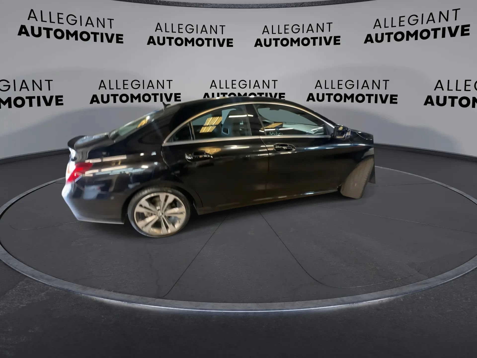Used 2019 Mercedes-Benz CLA 250 4MATIC image 10