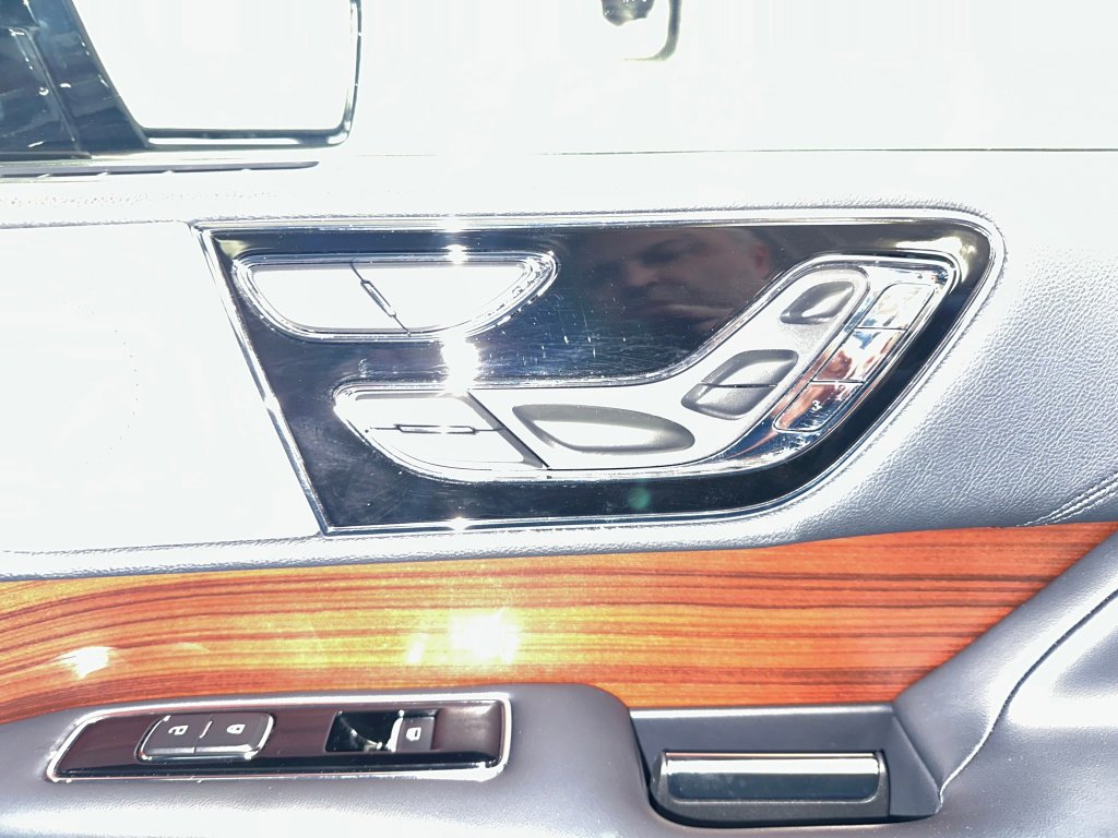 Used 2023 Lincoln Navigator Reserve image 35