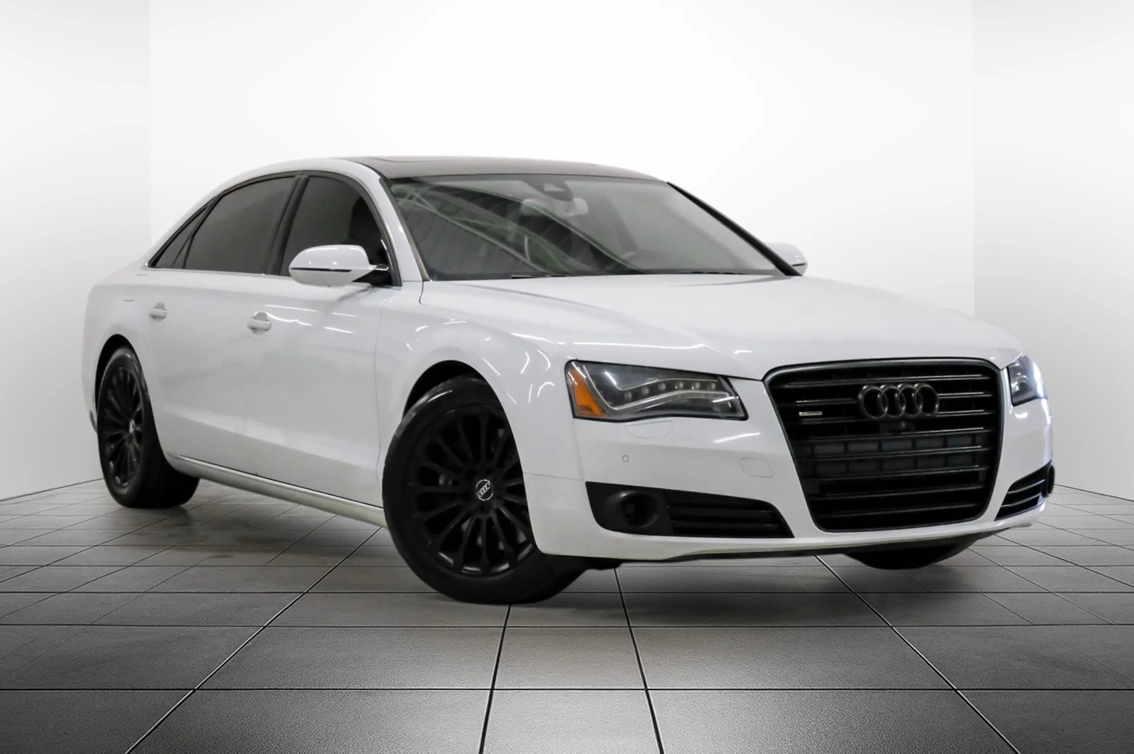 Used 2014 Audi A8 L 4.0T image 7