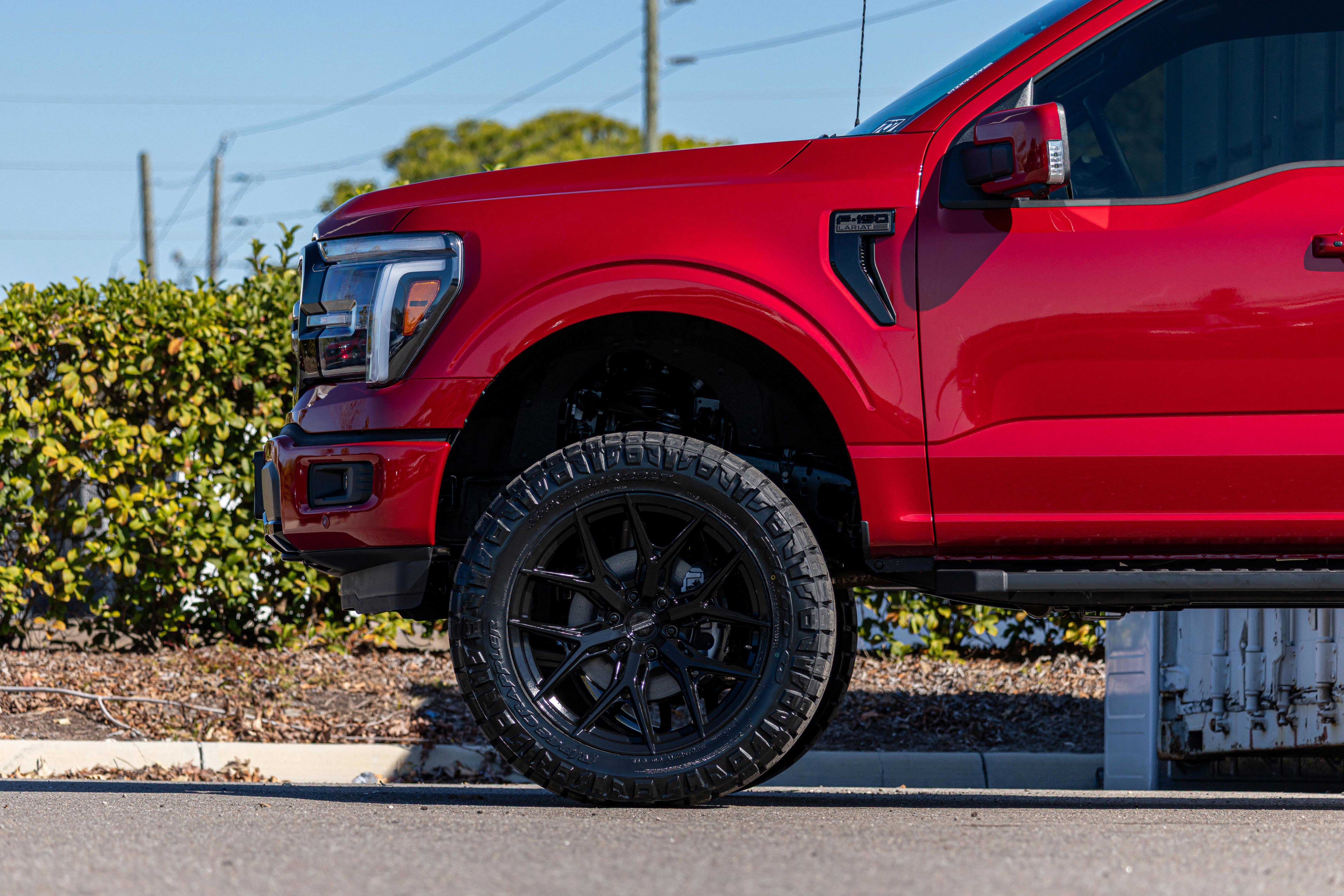 New 2025 Ford F150 Lariat w/ Equipment Group 501A Mid image 37