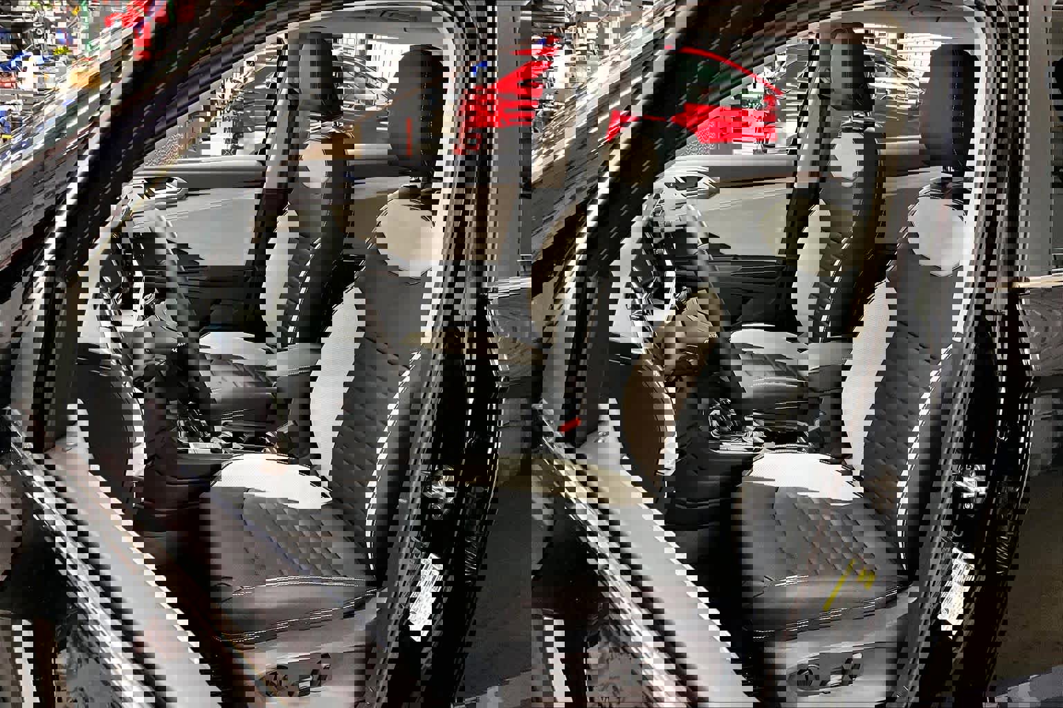 New 2026 Volkswagen Taos SEL image 11