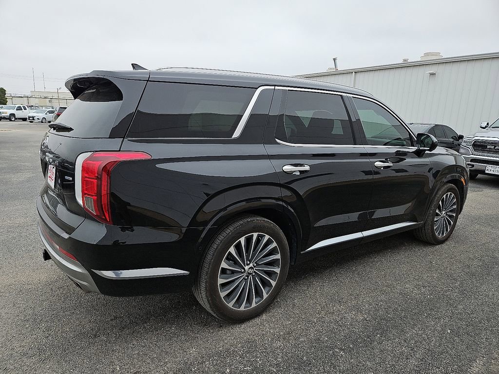 Used 2025 Hyundai Palisade Calligraphy image 8