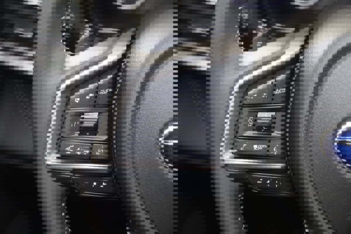 Used 2025 Subaru Outback Touring XT image 36