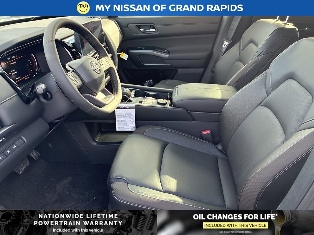 New 2026 Nissan Pathfinder SL image 11