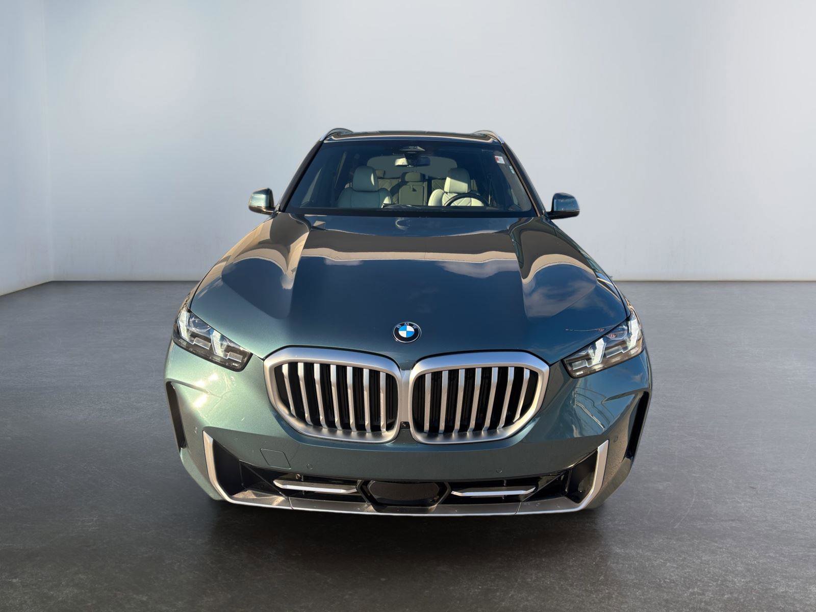 Certified 2025 BMW X5 xDrive40i w/ Premium Package image 10