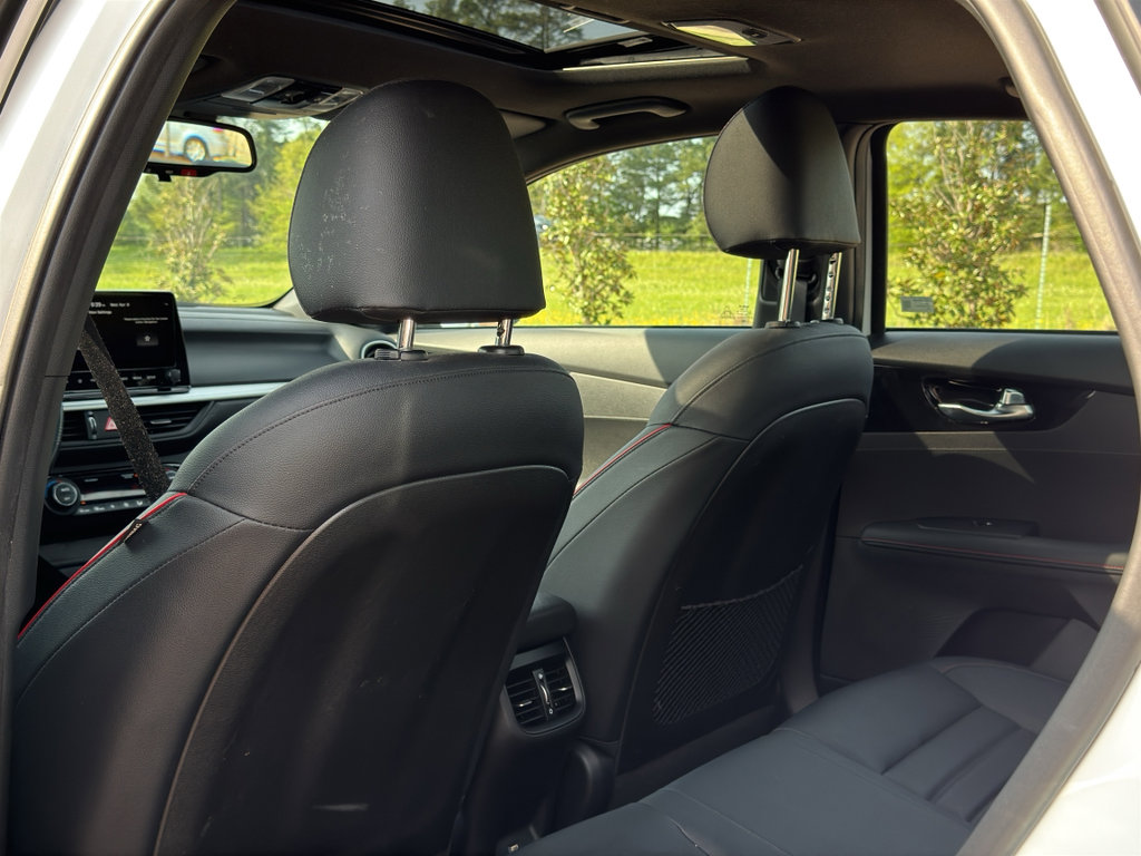 Used 2023 Kia Forte GT w/ GT2 Package image 14