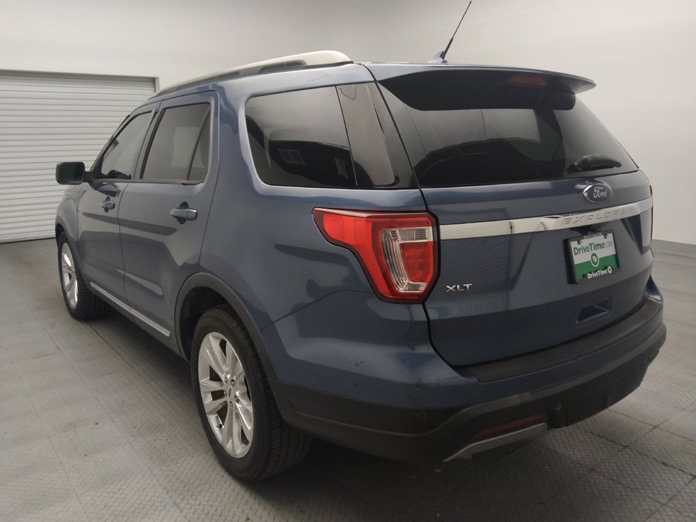 Used 2019 Ford Explorer XLT w/ Equipment Group 202A FWD image 5