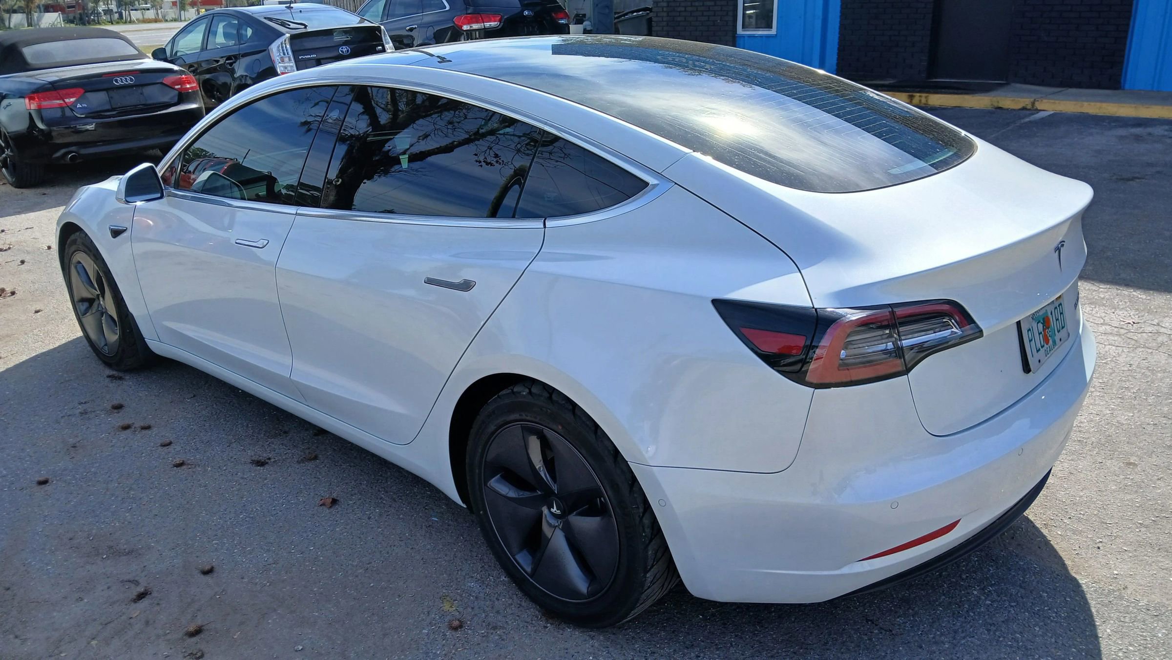 Used 2020 Tesla Model 3 Performance image 3