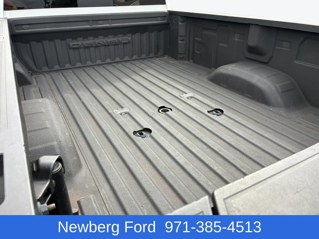 Used 2023 GMC Sierra 3500 Denali w/ Denali Ultimate Package AWD/4WD image 12