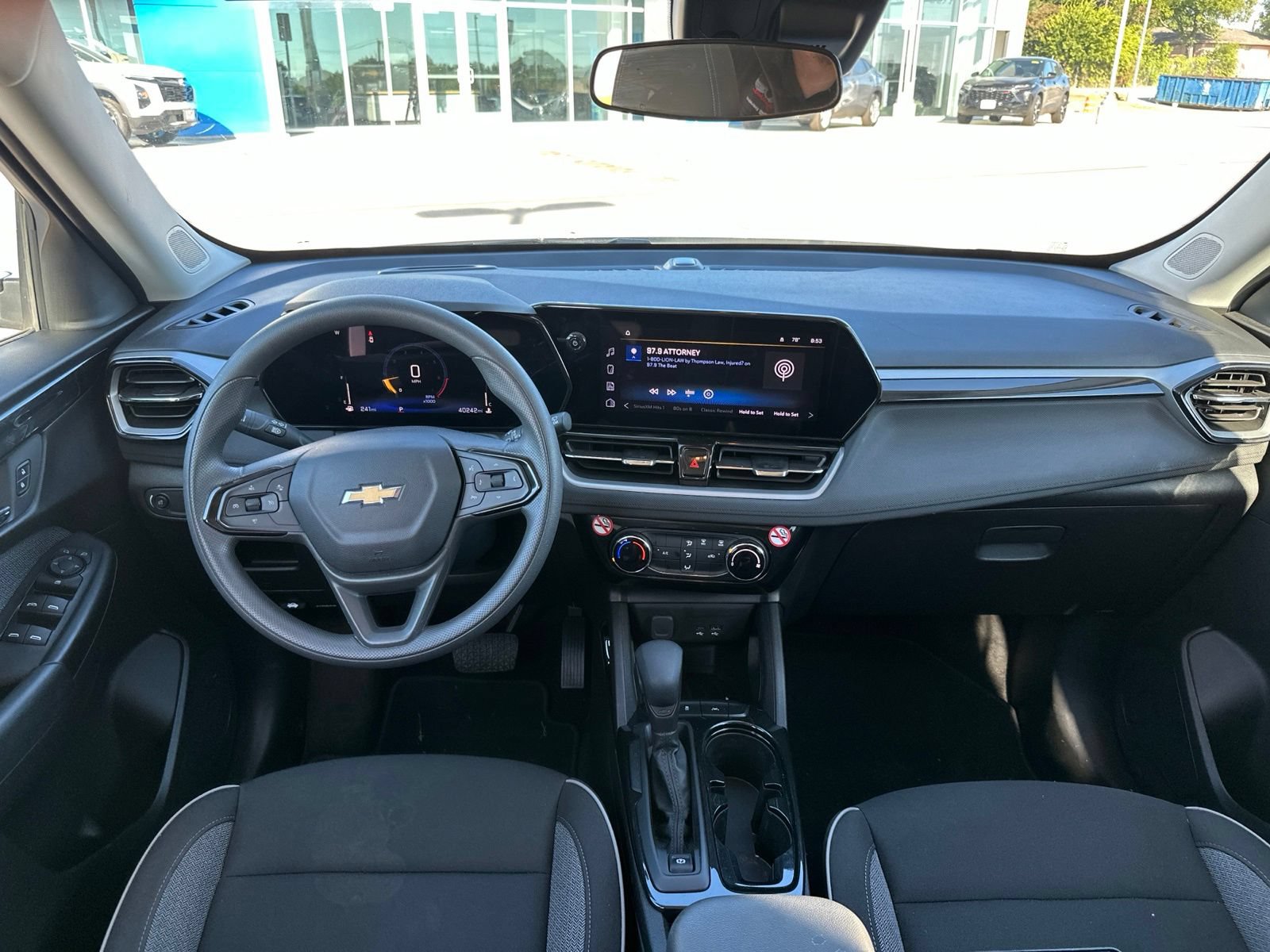 Used 2025 Chevrolet TrailBlazer LT FWD image 9