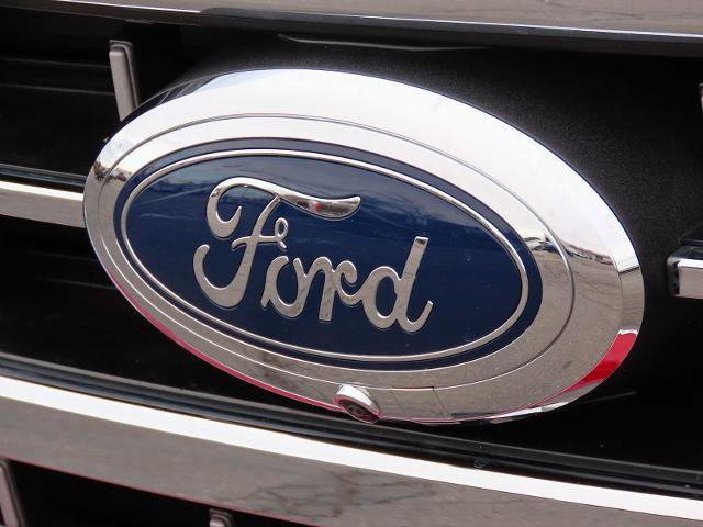 Certified 2021 Ford F150 Lariat w/ Equipment Group 502A High image 11